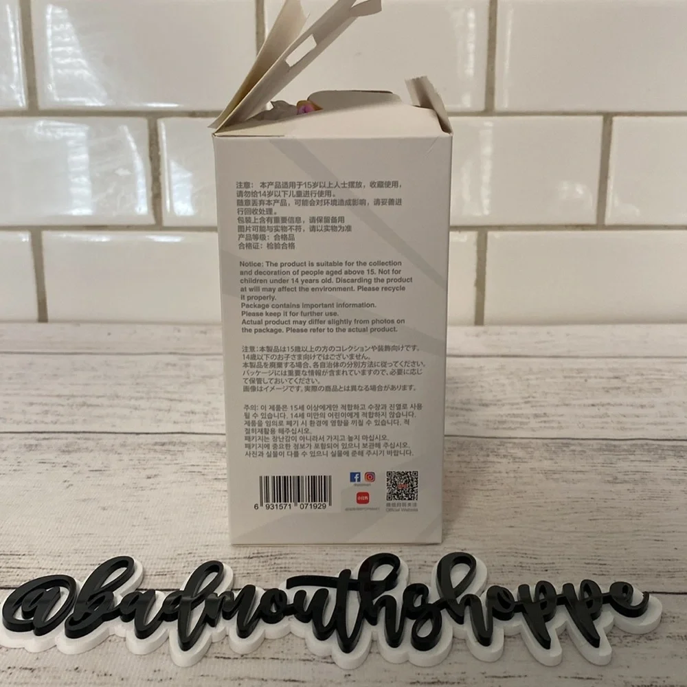 *Pop Mart Labubu Big Into Energy BIE Series Blind Box Plush Bag Charm - Love - Picture 10 of 13